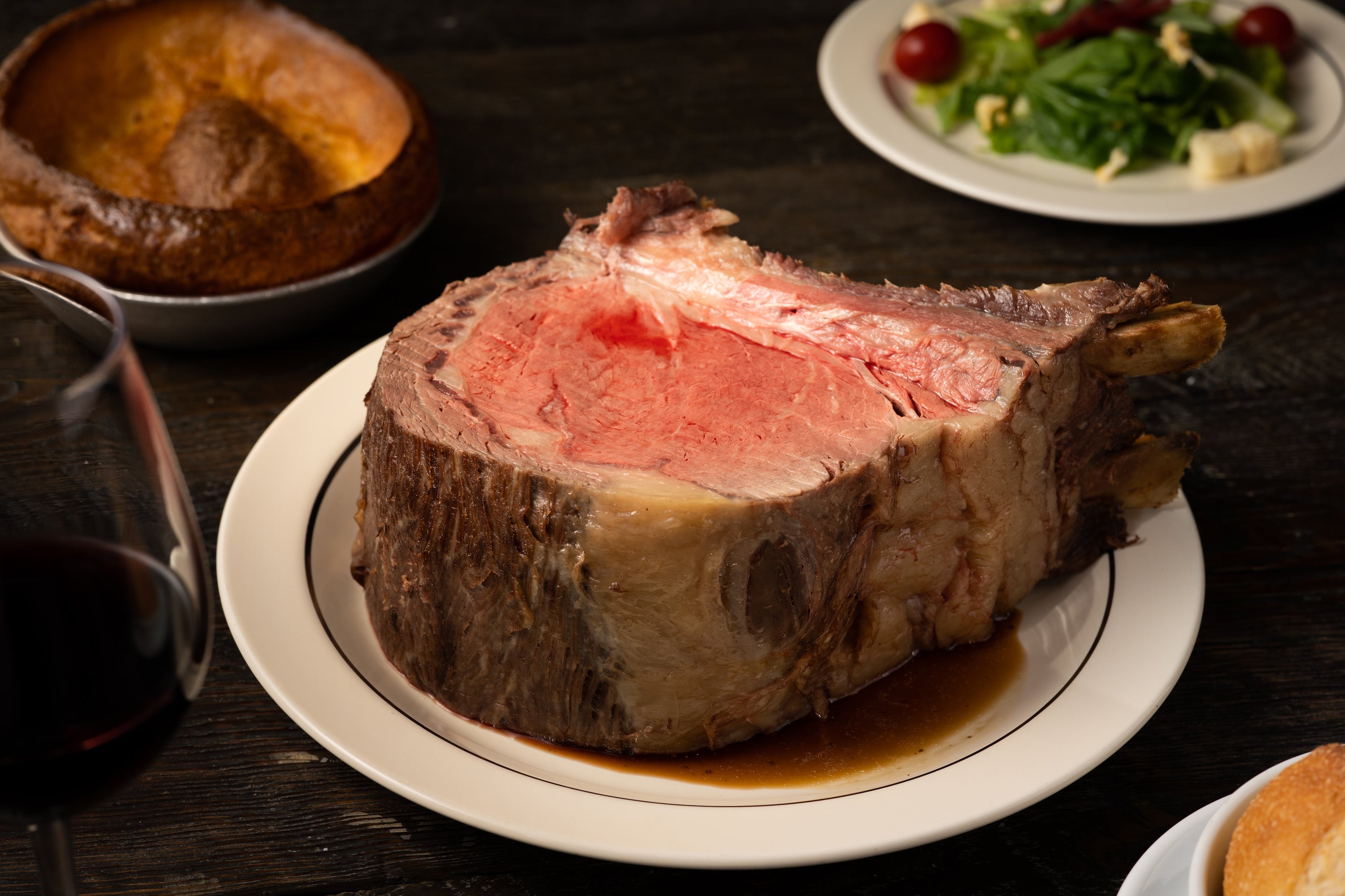 Lawry's Beef Bowl 2018 記念ピンバッジ 米国ローズボール Lawry's Beef Bowl 2018 記念ピンバッジ 米国ローズボール 【公式通販】
